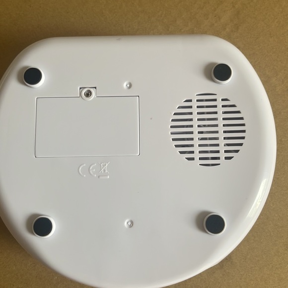 Manicure and pedicure center - Picture 2 of 5